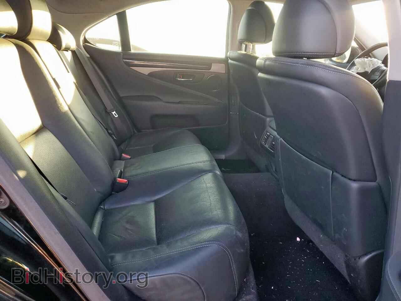 2014 LEXUS LS460 - VIN: JTHBL5EF4E5132004 - Photo 10
