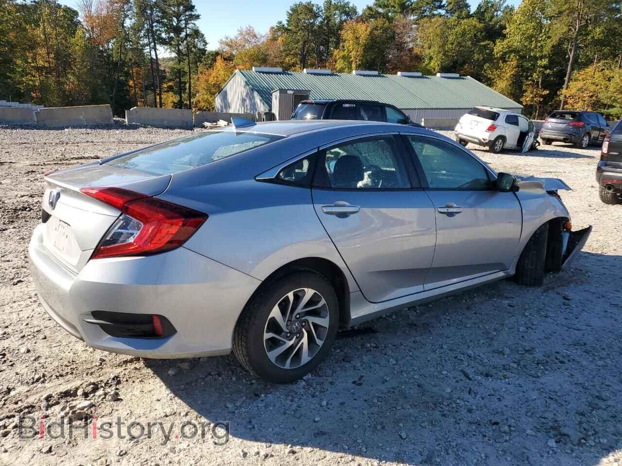 2018 HONDA CIVIC - VIN: 2HGFC2F73JH526638 - Фото 3