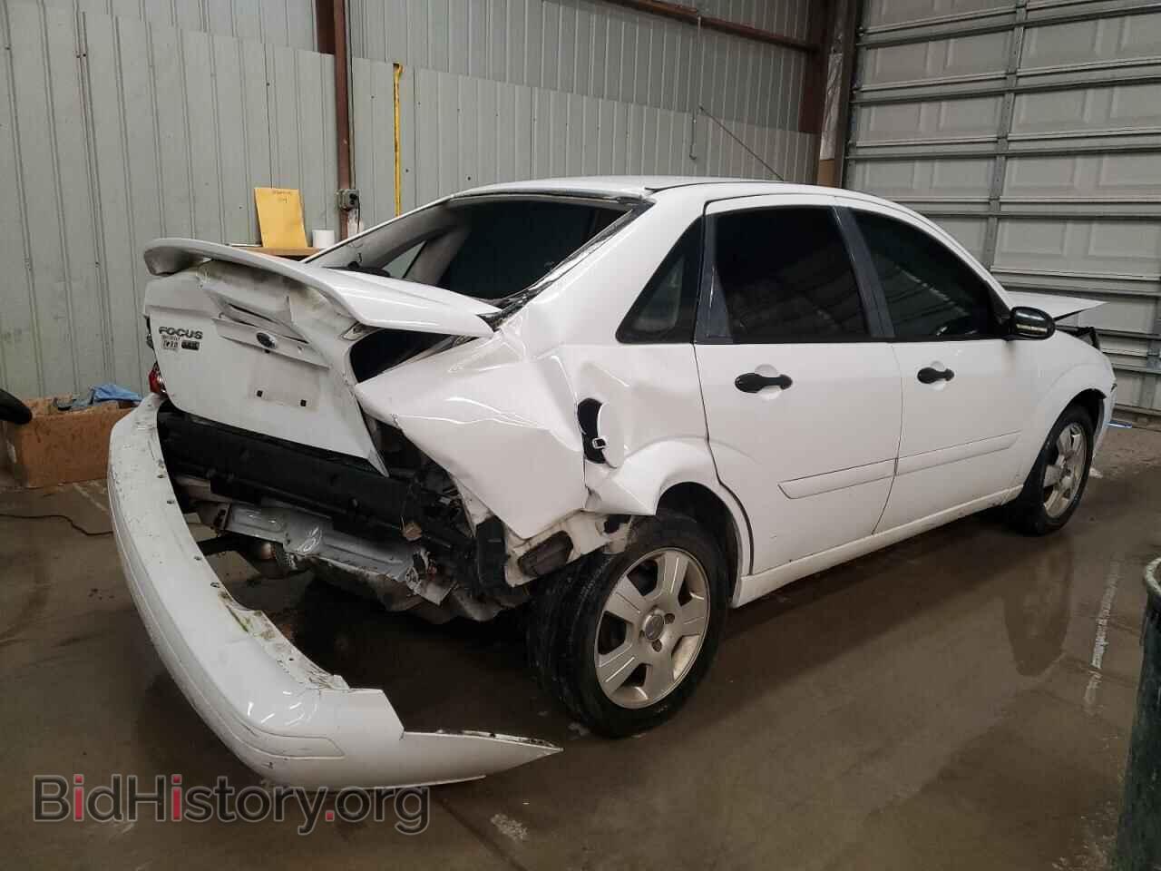 2007 FORD FOCUS - VIN: 1FAFP34N97W341486 - Фото 3