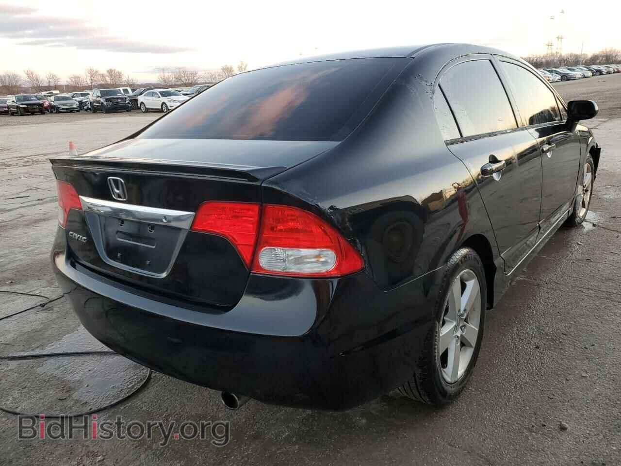2010 HONDA CIVIC - VIN: 19XFA1F67AE041453 - Фото 3