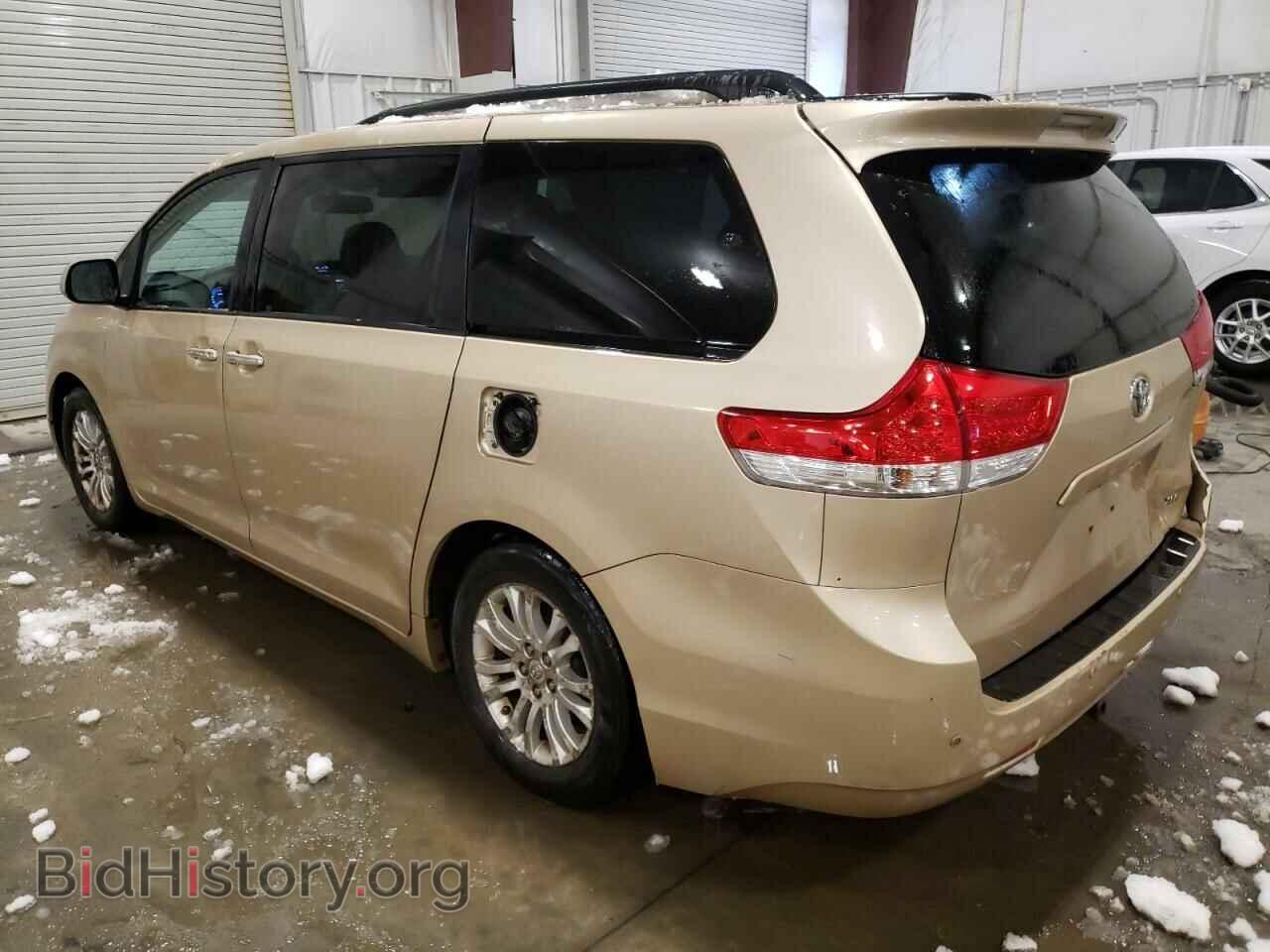 2011 TOYOTA All Models - VIN: 5TDYK3DC4BS012669 - Фото 2