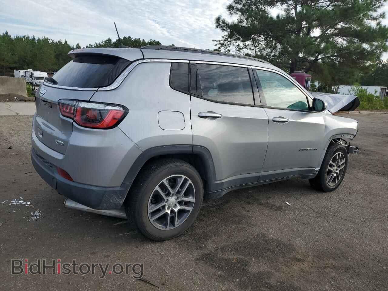 2019 JEEP COMPASS - VIN: 3C4NJCBB6KT743237 - Фото 3