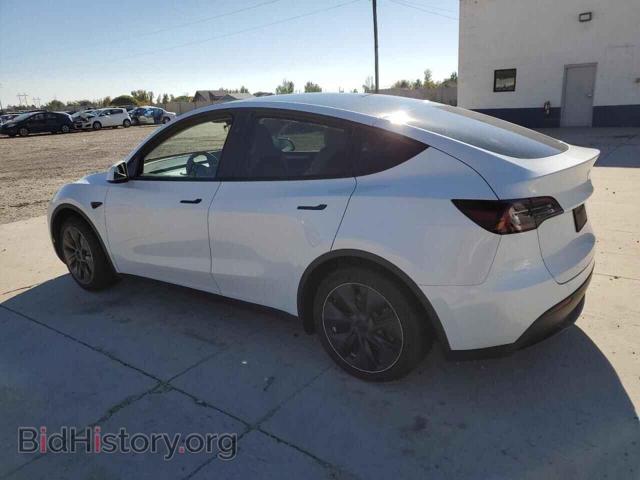 2023 TESLA MODEL Y - VIN: 7SAYGDEE4PF854076 - Фото 2