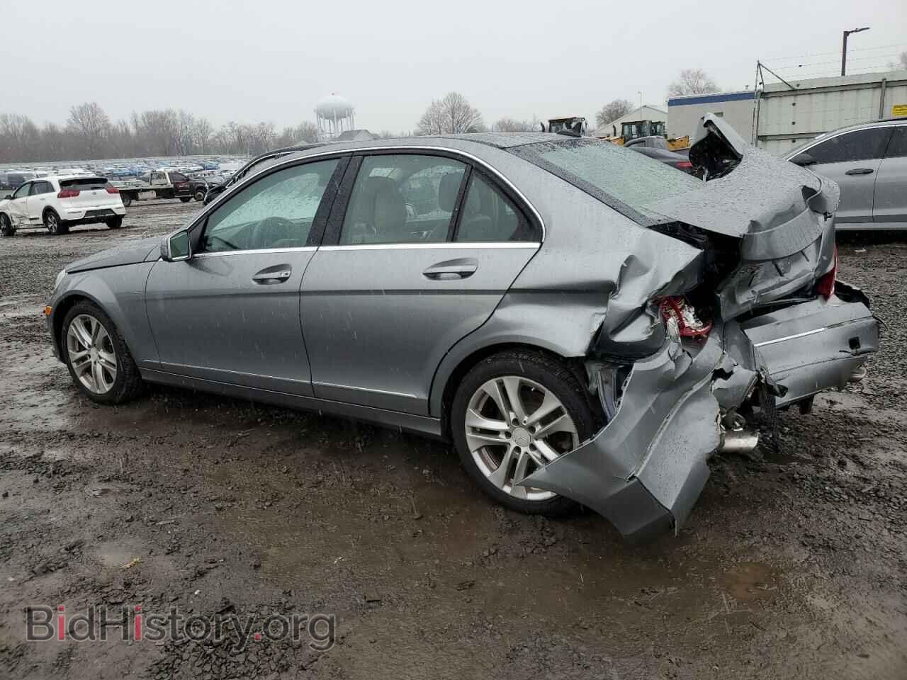 2012 MERCEDES-BENZ C-CLASS - VIN: WDDGF8BB7CF910651 - Фото 2
