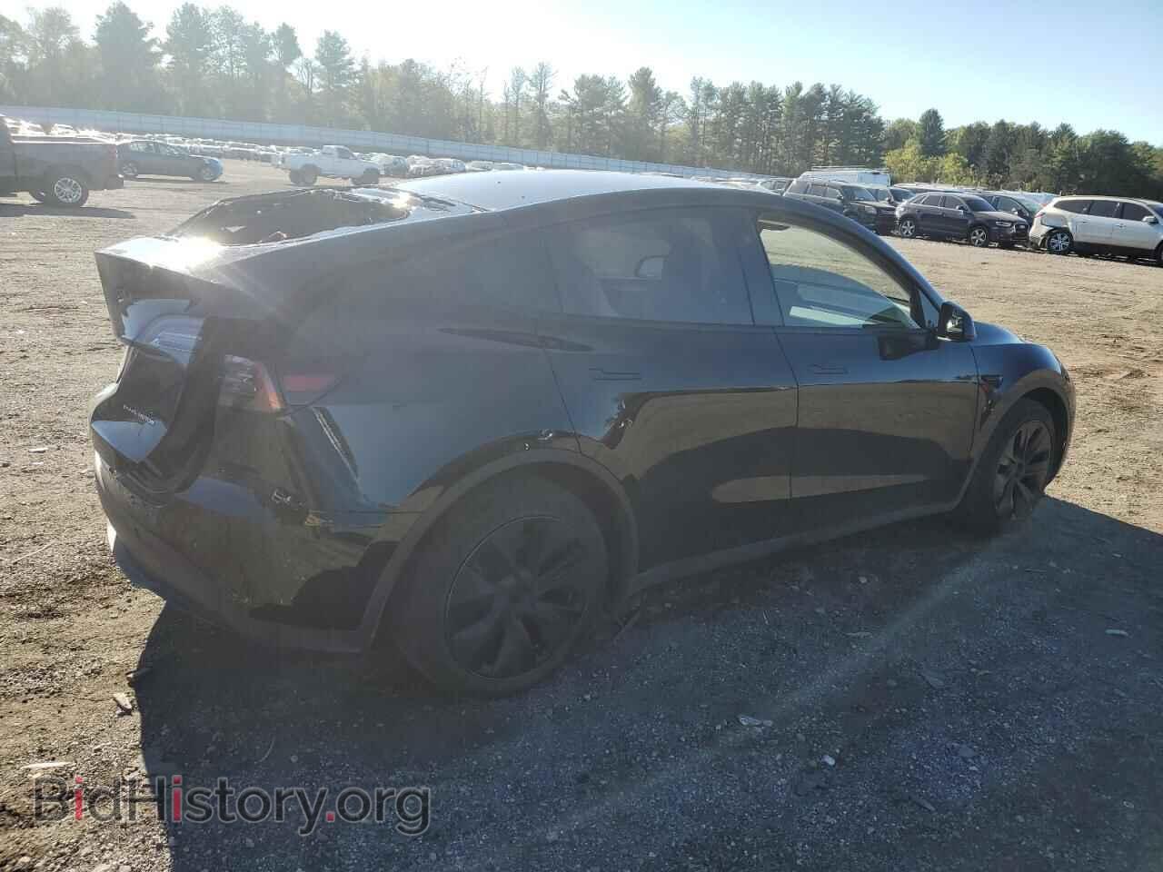 2024 TESLA MODEL Y - VIN: 7SAYGDEE6RF149735 - Фото 3