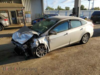 2015 Ford FOCUS SE, серебристый — VIN 1FADP3F24FL356116, Copart