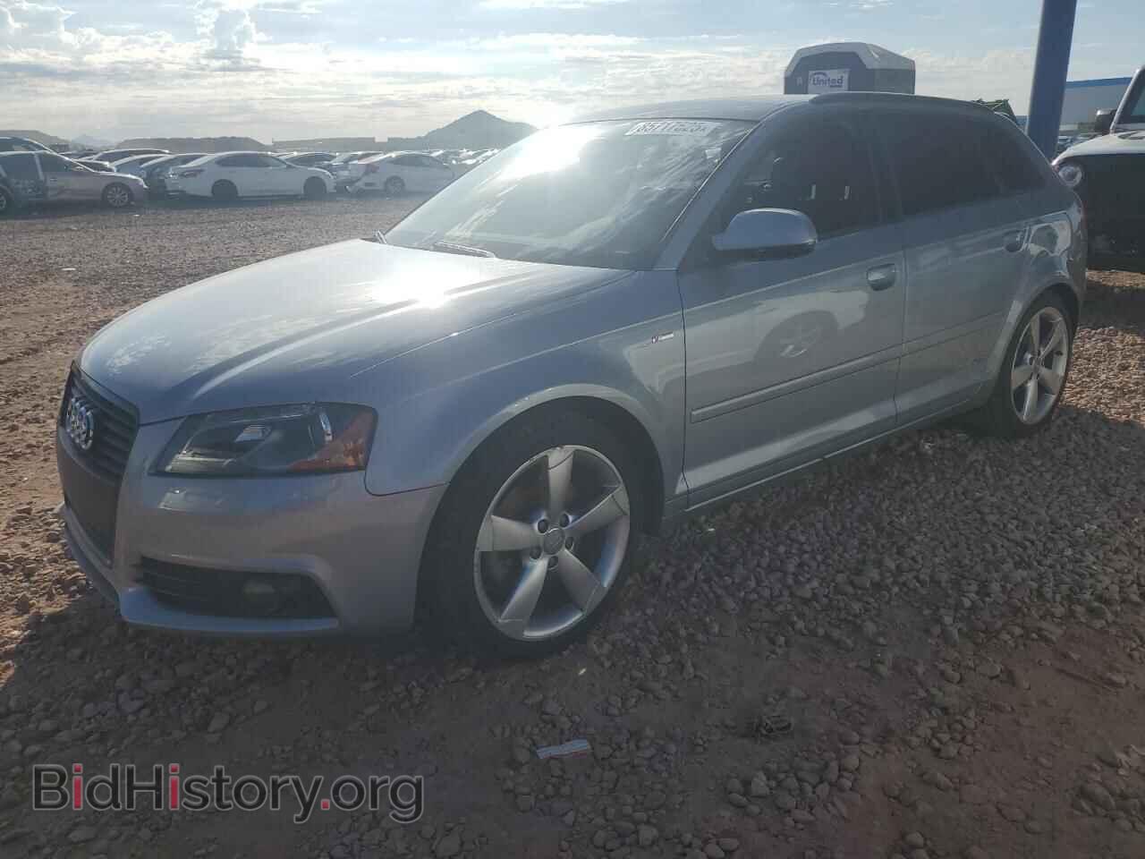 Фотография WAUKFAFM8BA160242 - AUDI A3 2011