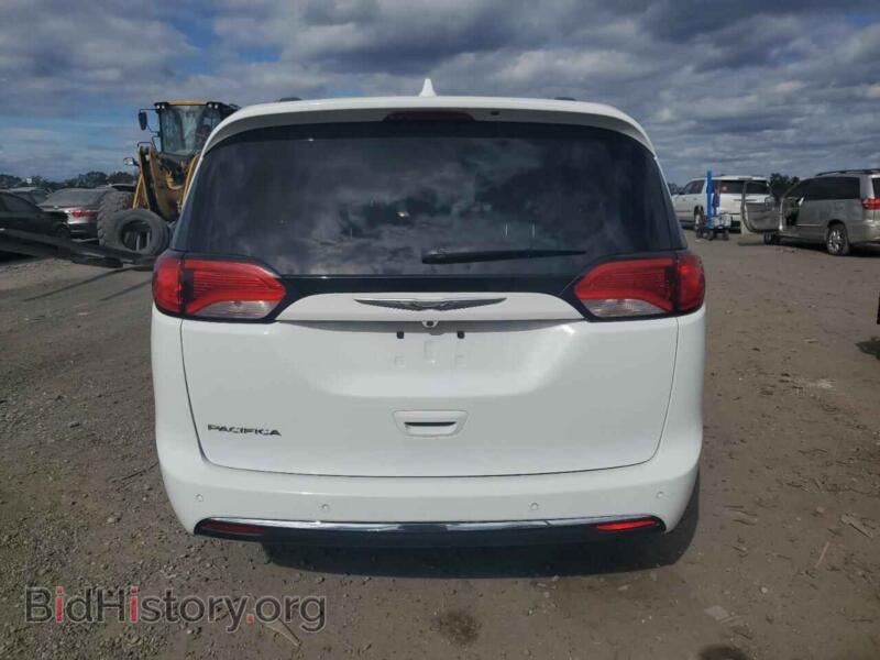 2017 Chrysler PACIFICA (VIN 2C4RC1EG0HR832627) — фото 6 из 15