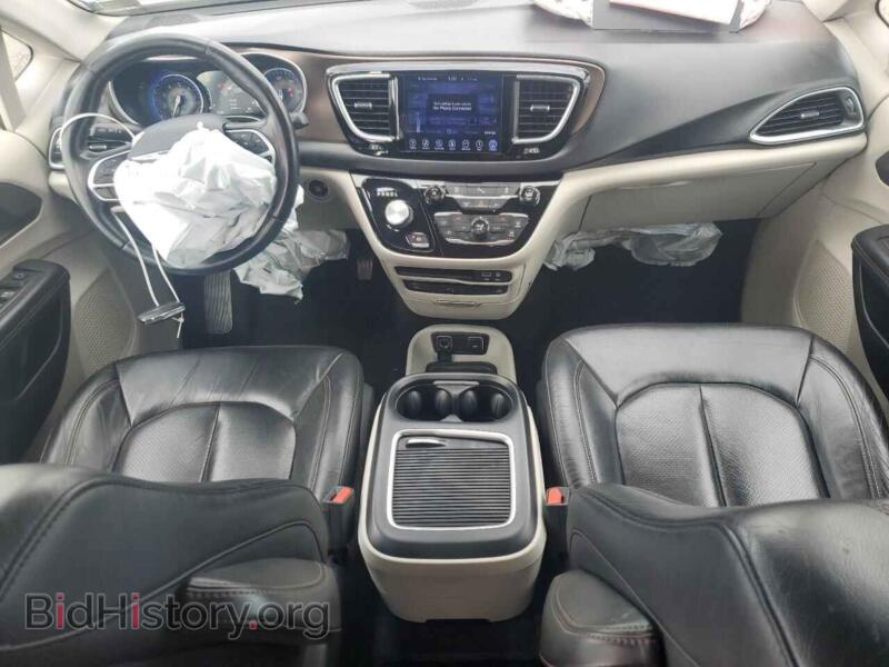 2017 Chrysler PACIFICA (VIN 2C4RC1EG0HR832627) — фото 8 из 15