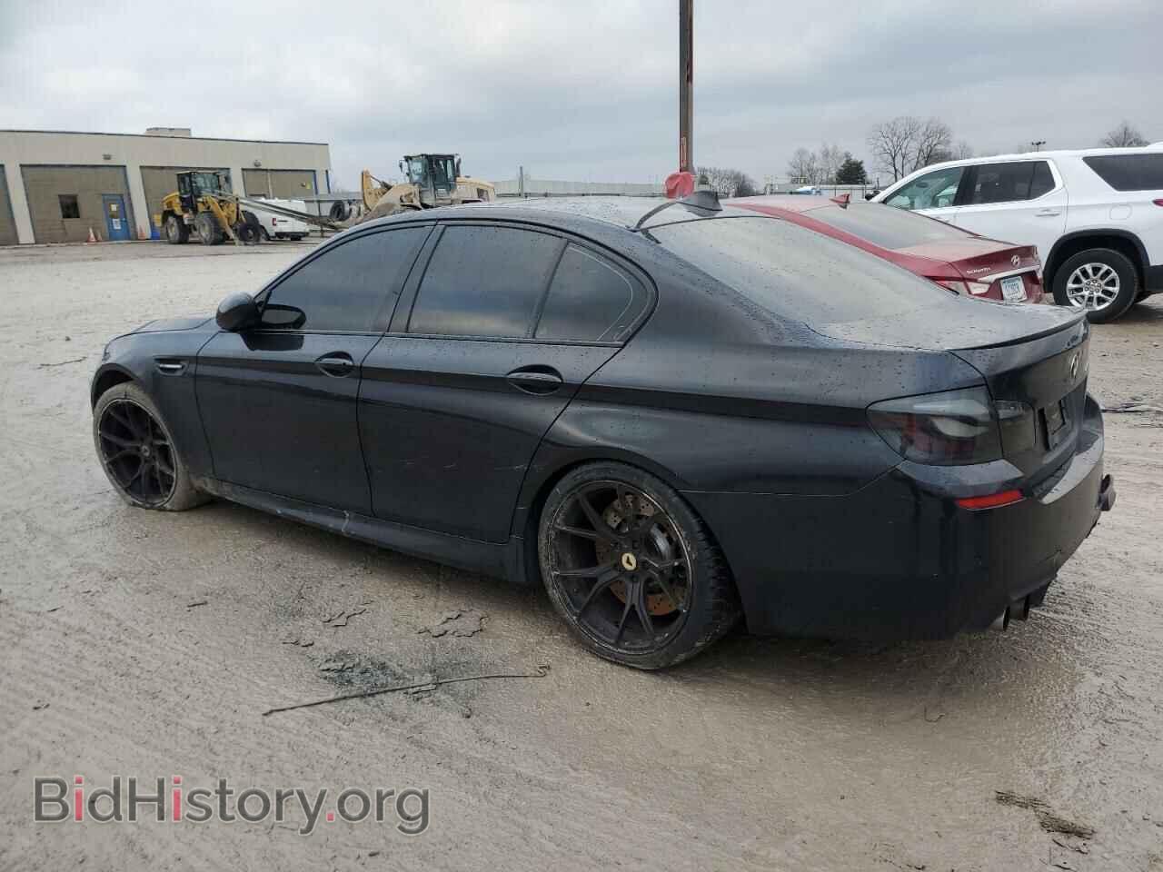 2014 BMW M5 - VIN: WBSFV9C59ED097862 - Photo 2