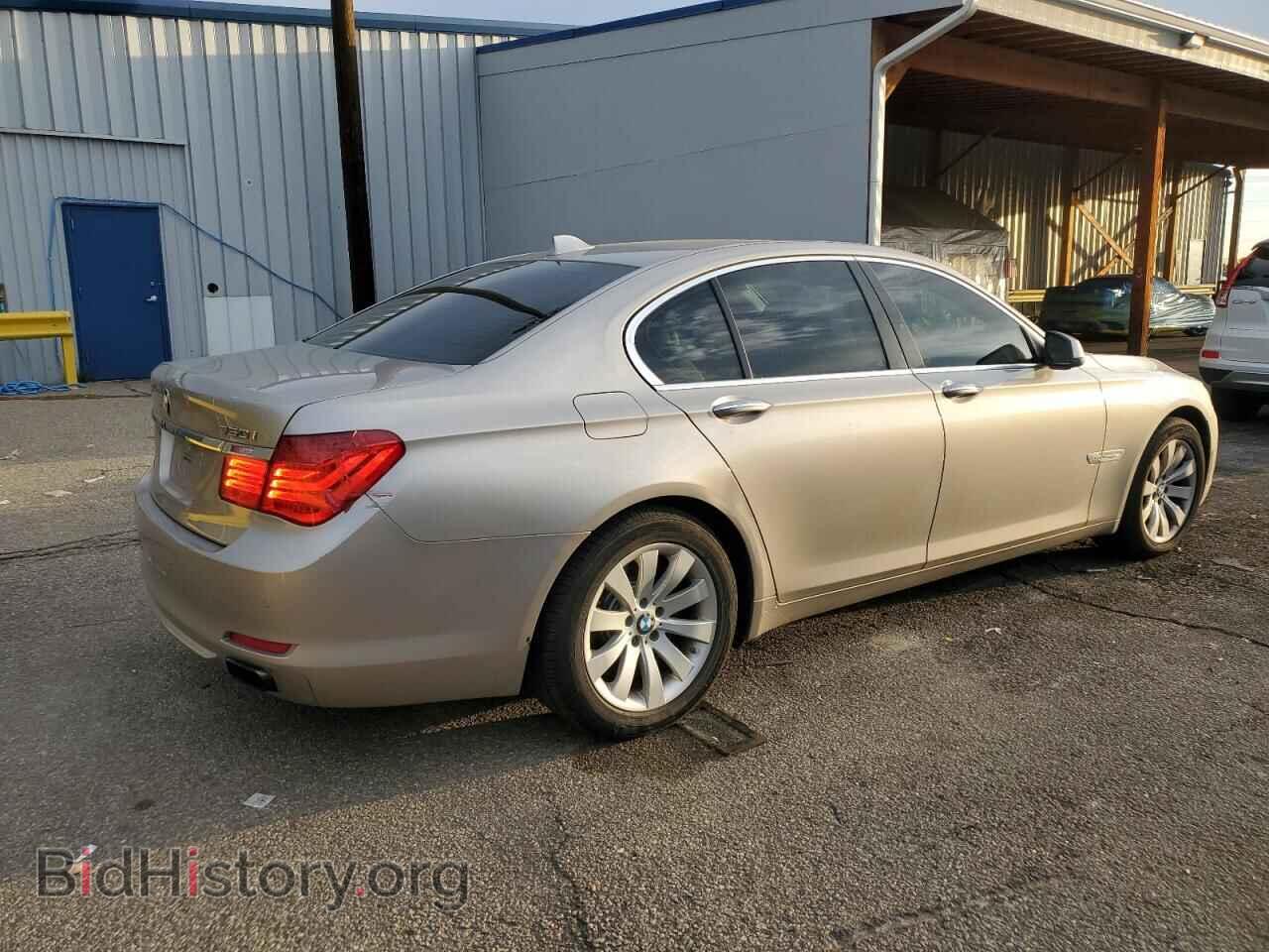 2011 BMW 7 SERIES - VIN: WBAKC6C55BC394703 - Фото 3