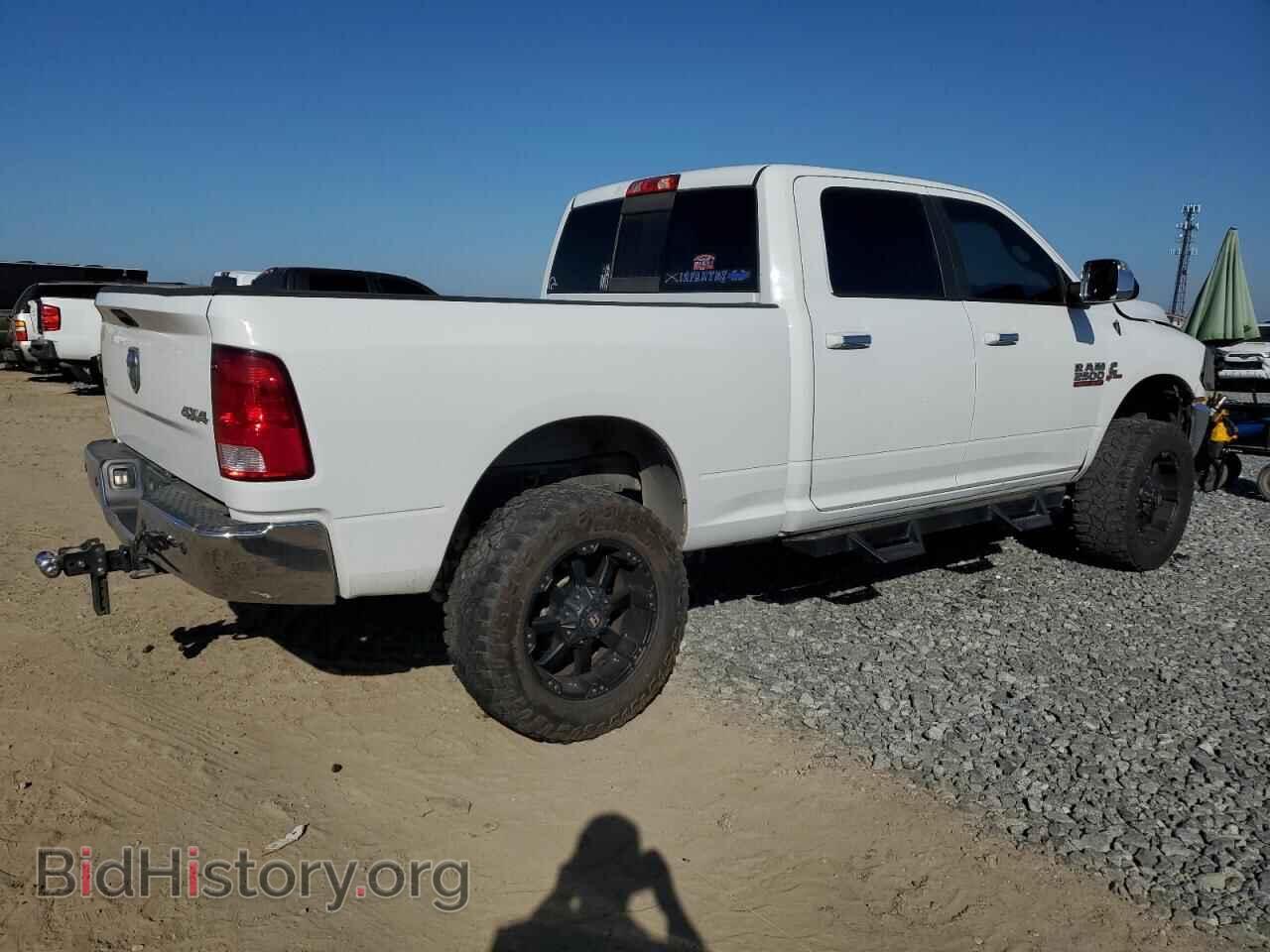 2018 RAM All Models - VIN: 3C6UR5DL2JG205025 - Фото 3