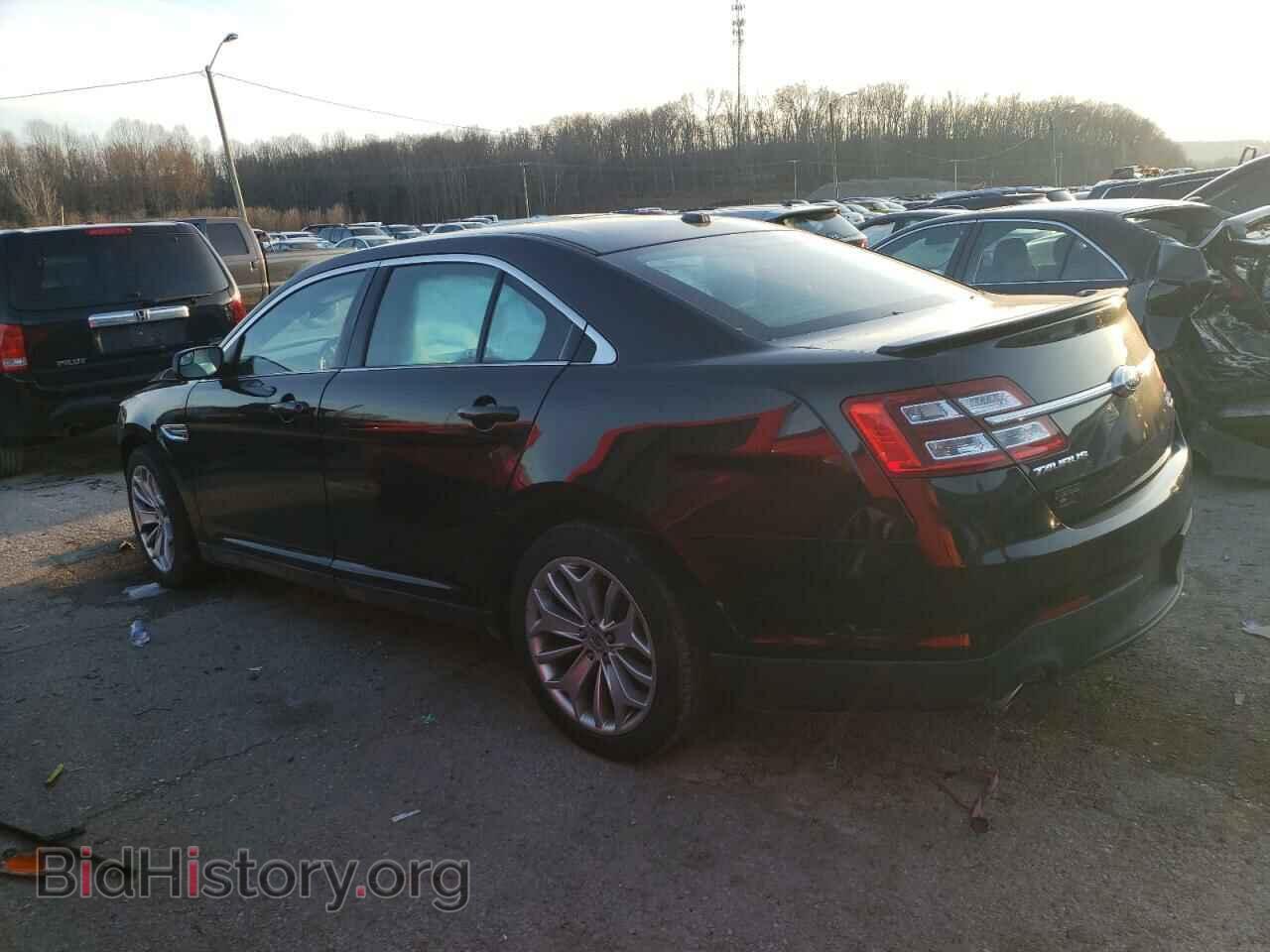 2013 FORD TAURUS - VIN: 1FAHP2F82DG190507 - Фото 2