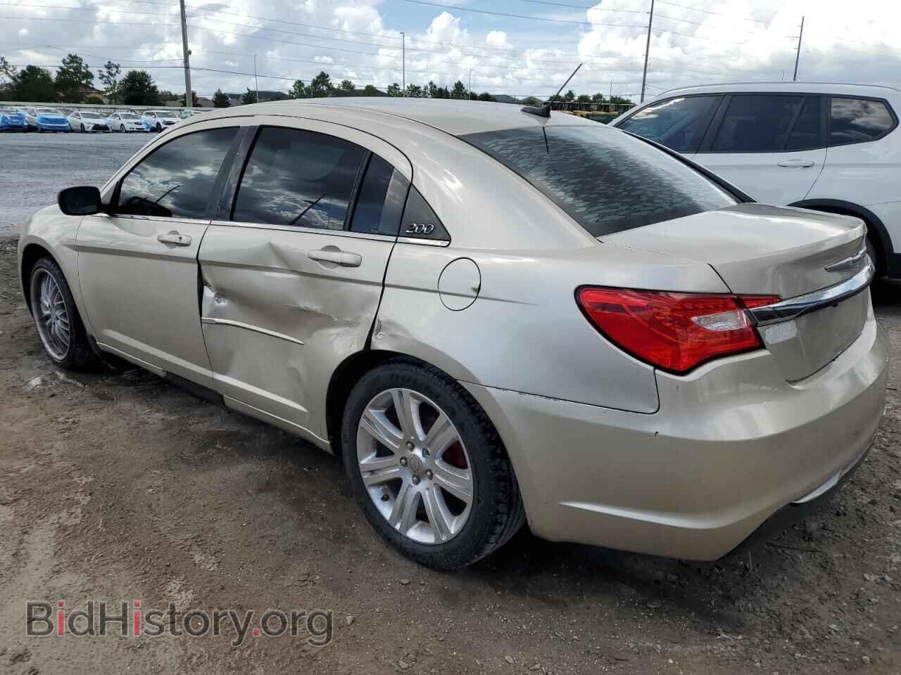 2013 CHRYSLER 200 - VIN: 1C3CCBBB9DN656449 - Фото 2