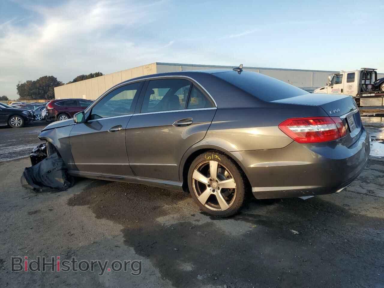 2011 MERCEDES-BENZ E-CLASS - VIN: WDDHF8HB2BA297975 - Фото 2