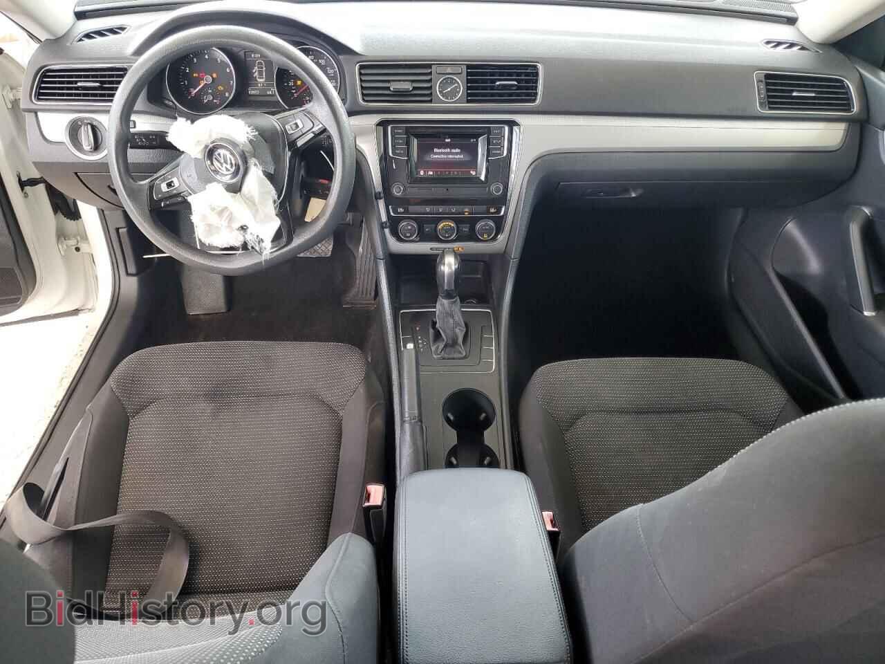 2017 VOLKSWAGEN PASSAT - VIN: 1VWAT7A30HC076984 - Фото 8