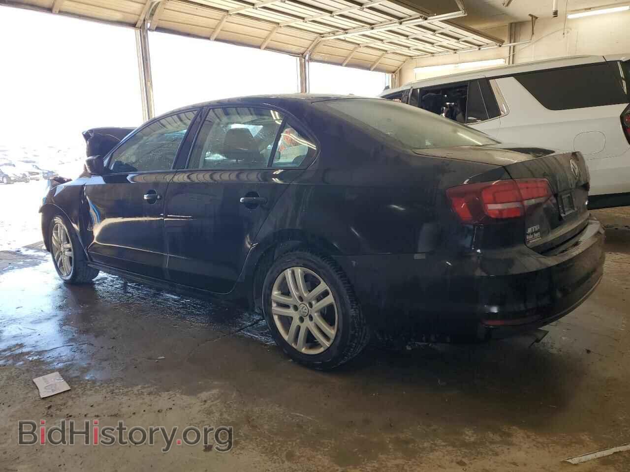 2018 VOLKSWAGEN JETTA - VIN: 3VW2B7AJ6JM257761 - Фото 2