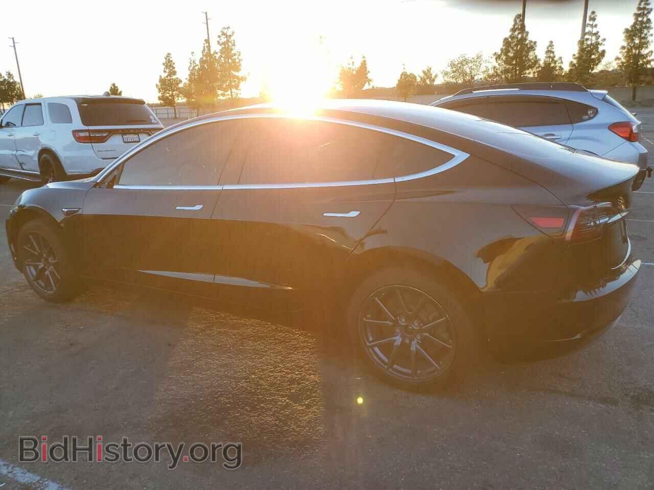 2019 TESLA MODEL 3 - VIN: 5YJ3E1EA6KF361758 - Фото 2