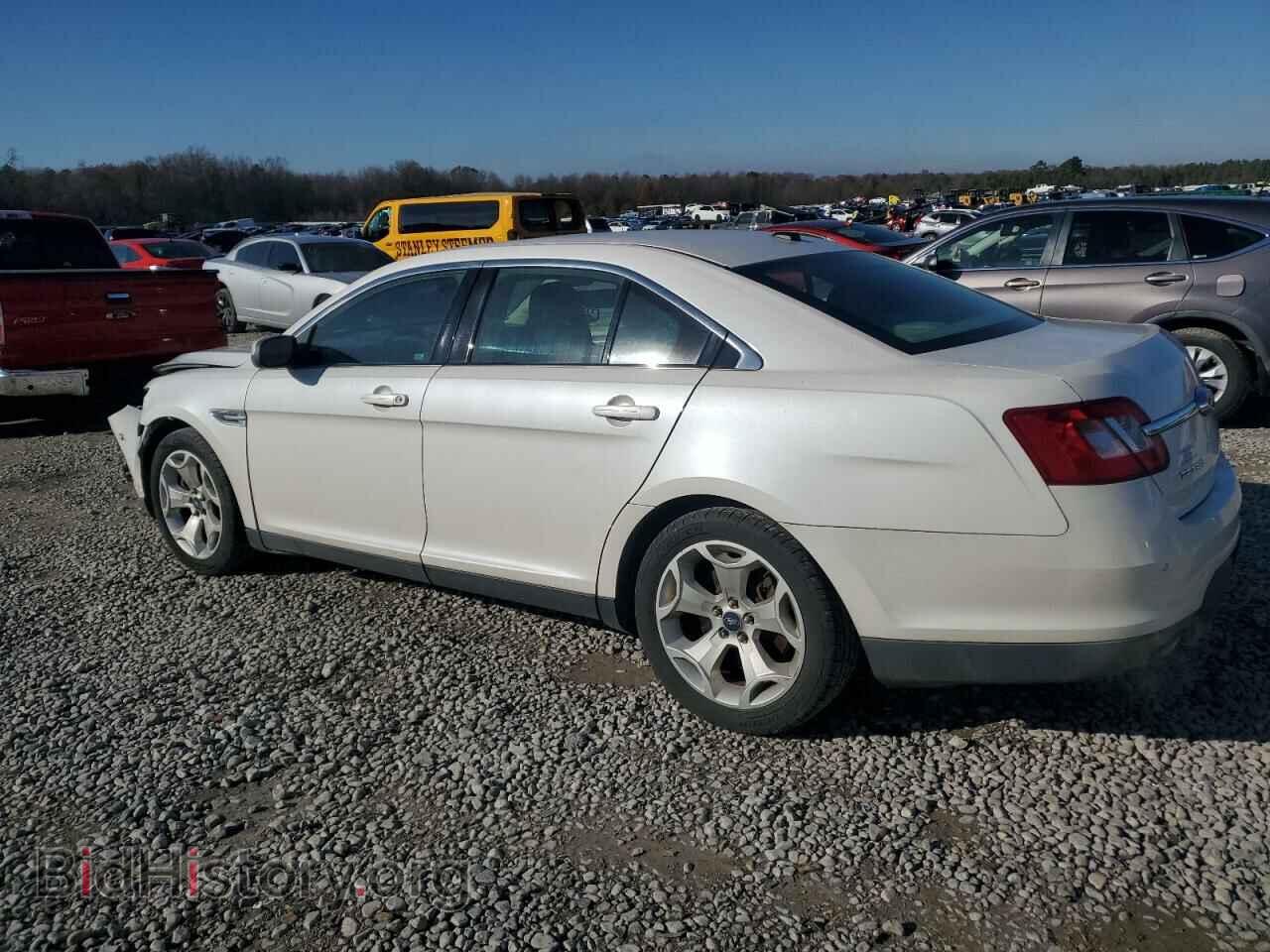 2011 FORD TAURUS - VIN: 1FAHP2EW6BG105391 - Фото 2