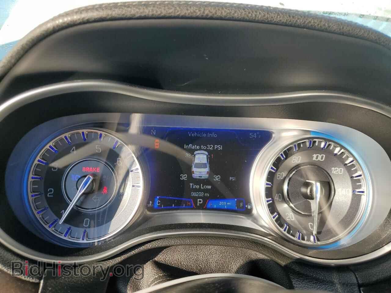 2019 CHRYSLER 300 - VIN: 2C3CCAEG8KH686551 - Фото 9