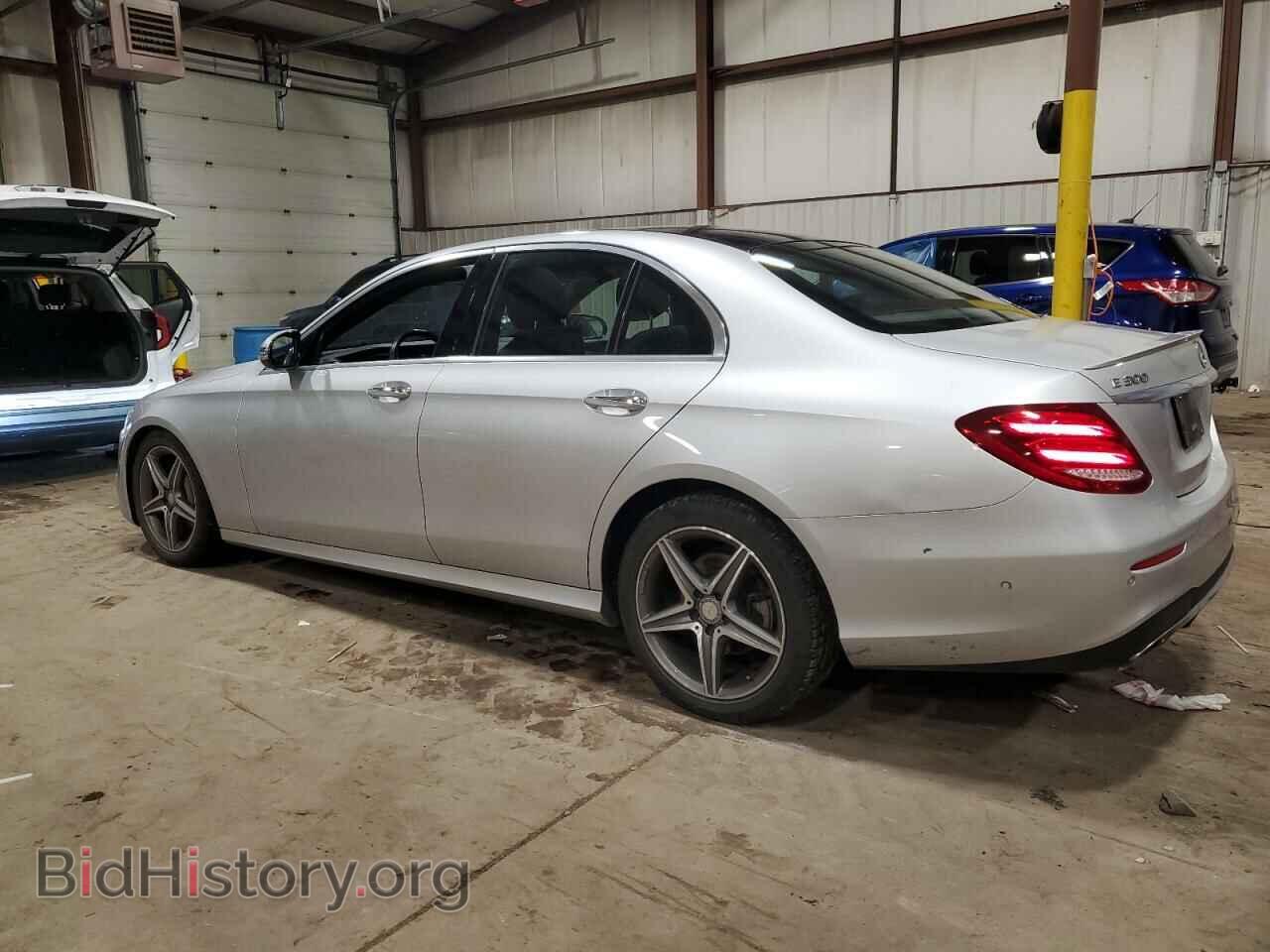 2017 MERCEDES-BENZ E-CLASS - VIN: WDDZF4KB1HA056083 - Фото 2