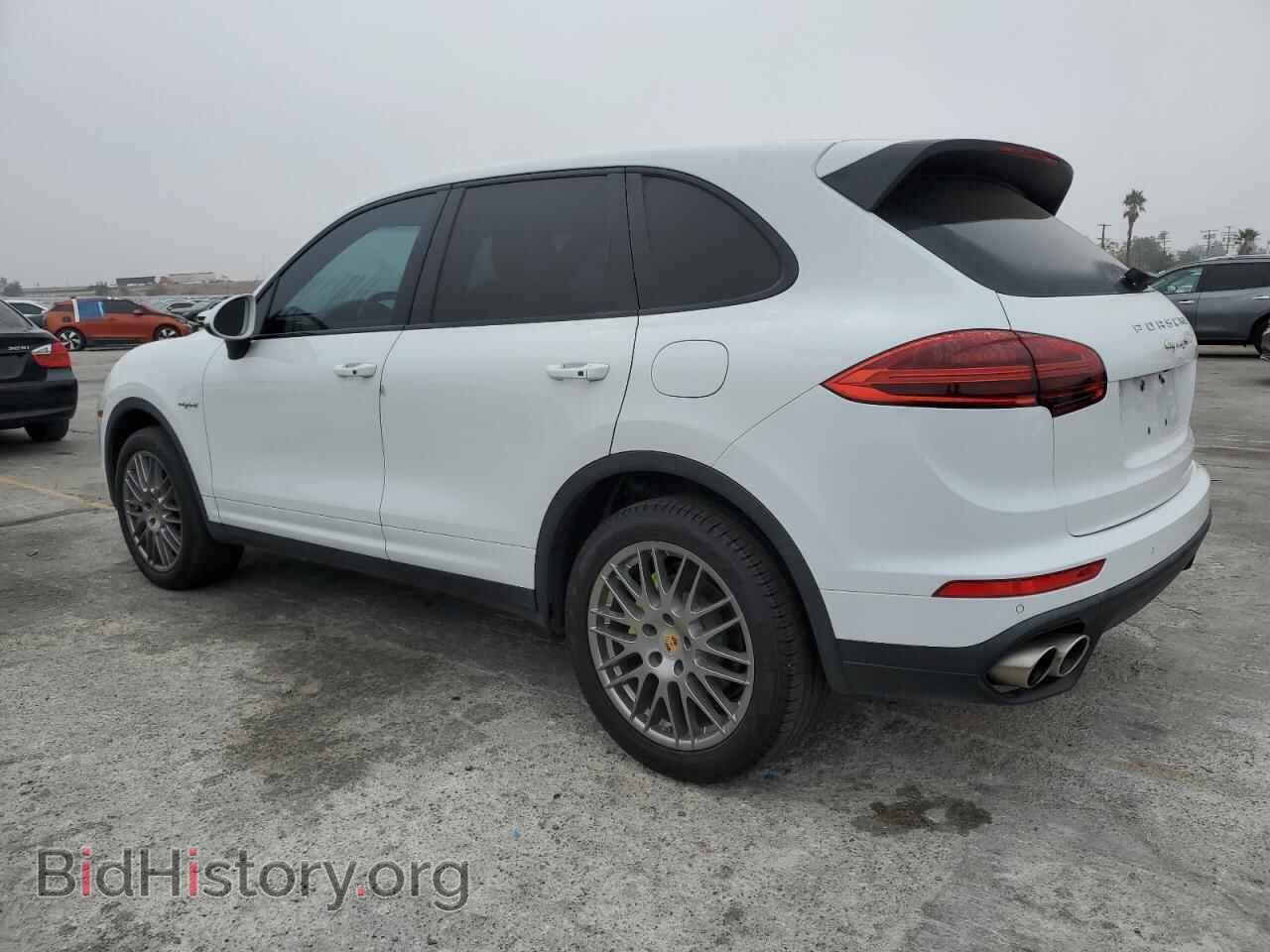 2016 PORSCHE CAYENNE - VIN: WP1AE2A26GLA63659 - Фото 2