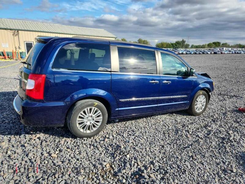 2015 Chrysler MINIVAN (VIN 2C4RC1CG2FR531714) — фото 3 из 15