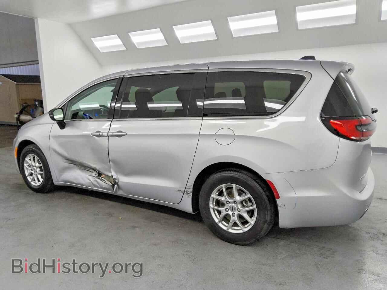 2024 CHRYSLER PACIFICA - VIN: 2C4RC1BG4RR134088 - Photo 2