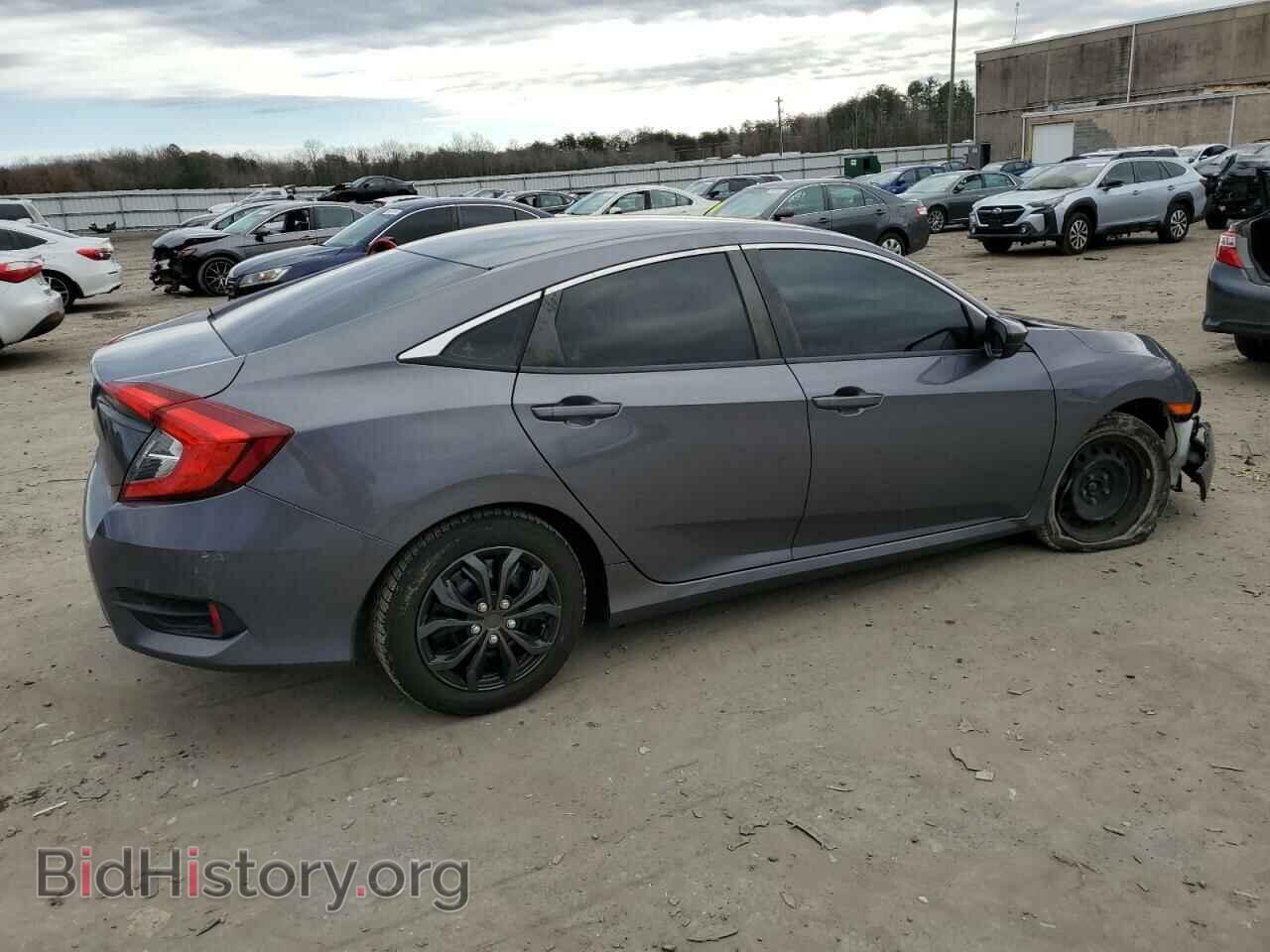 2018 HONDA CIVIC - VIN: 2HGFC2F57JH517231 - Фото 3