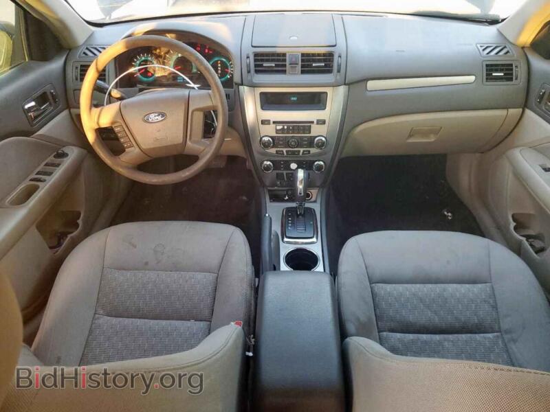 2010 Ford FUSION (VIN 3FAHP0GA3AR187884) — photo 8 of 12