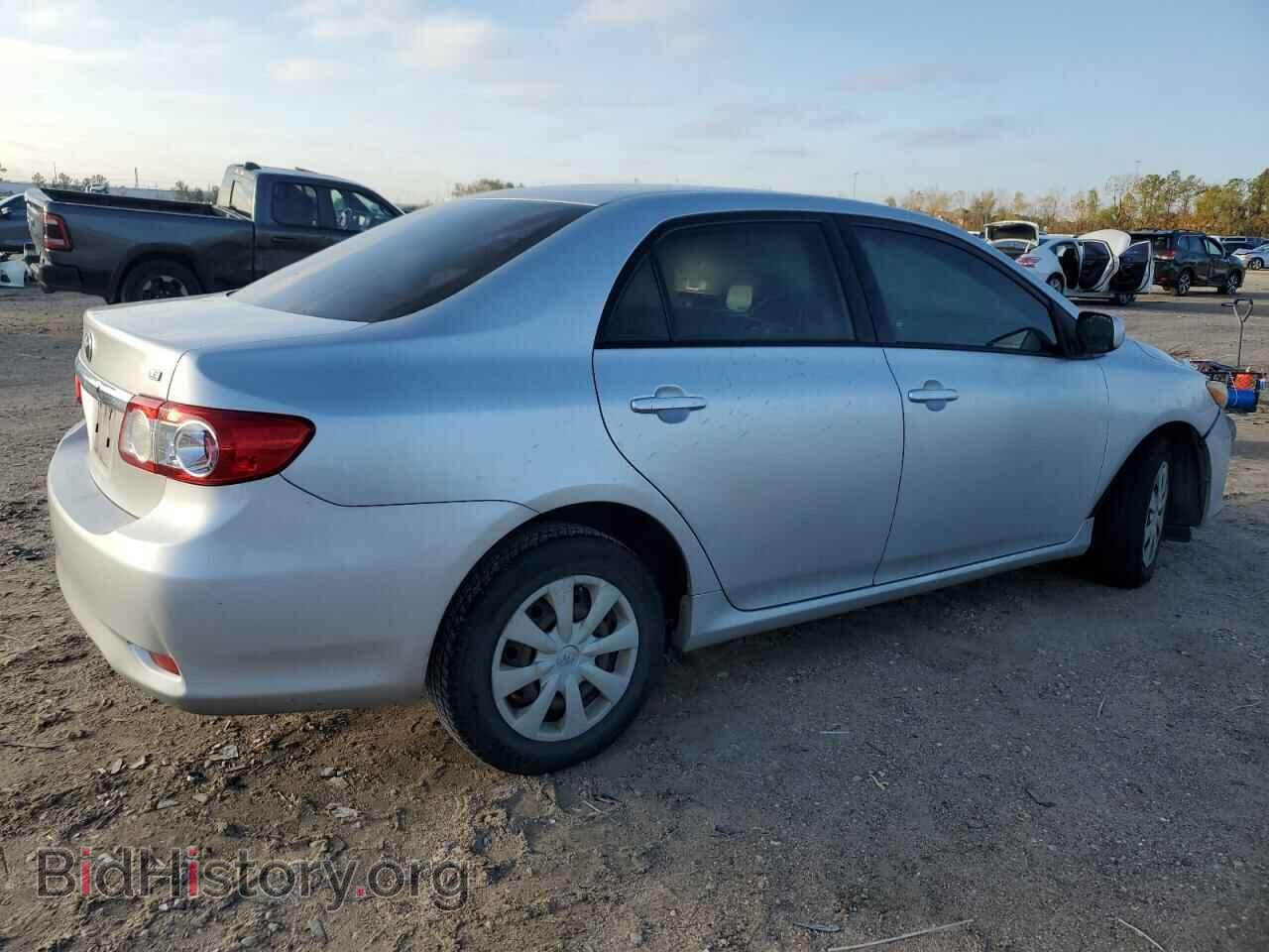 2011 TOYOTA COROLLA - VIN: JTDBU4EE9B9143679 - Фото 3
