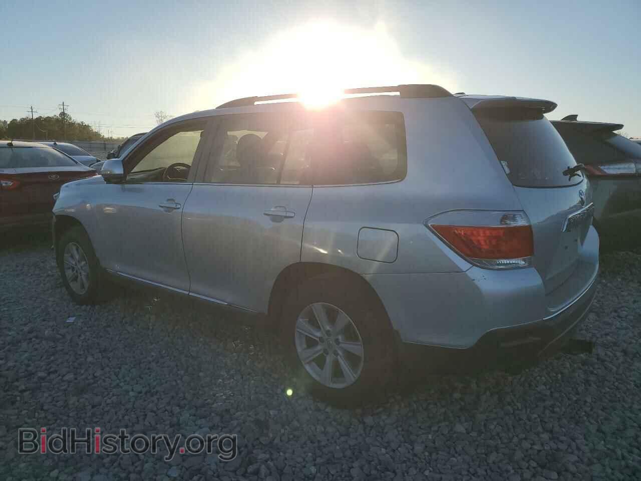 2013 TOYOTA HIGHLANDER - VIN: 5TDZK3EH8DS094827 - Фото 2