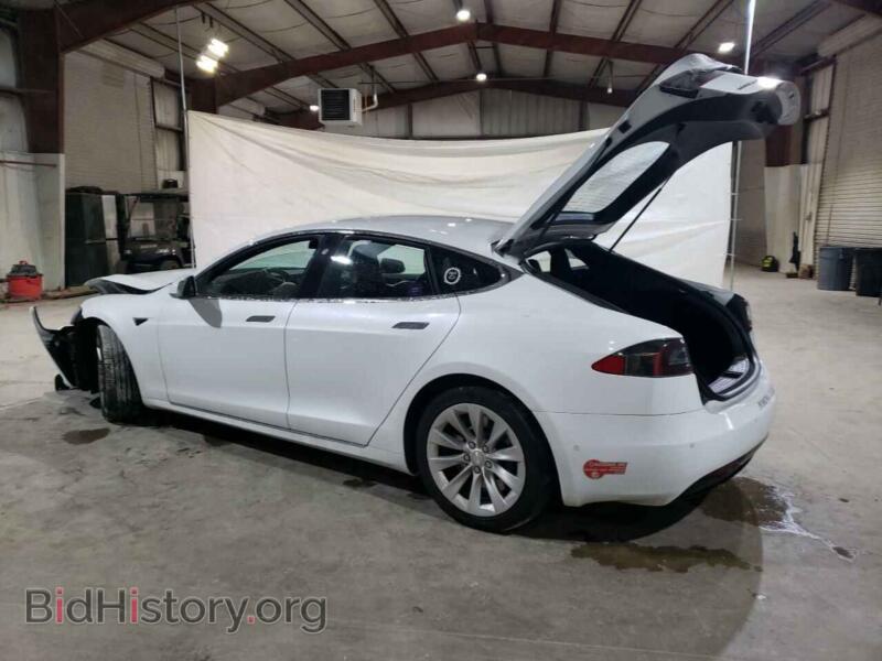 2016 Tesla MODEL S (VIN 5YJSA1E15GF170475) — фото 2 из 12