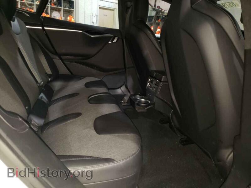 2016 Tesla MODEL S (VIN 5YJSA1E15GF170475) — фото 10 из 12