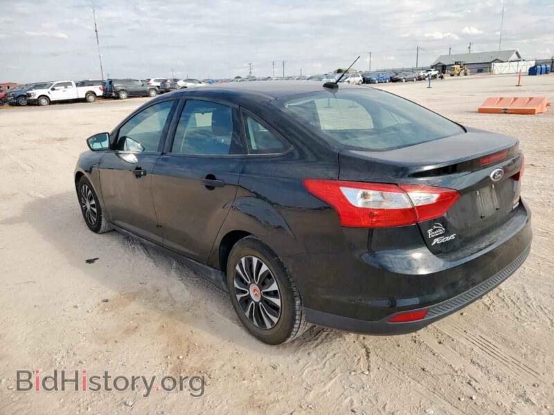 2014 Ford FOCUS (VIN 1FADP3E27EL209062) — photo 2 of 12