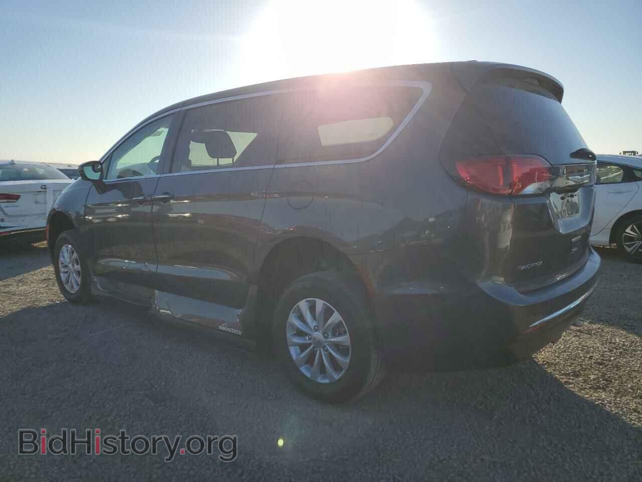 2019 CHRYSLER PACIFICA - VIN: 2C4RC1FG2KR629700 - Photo 2