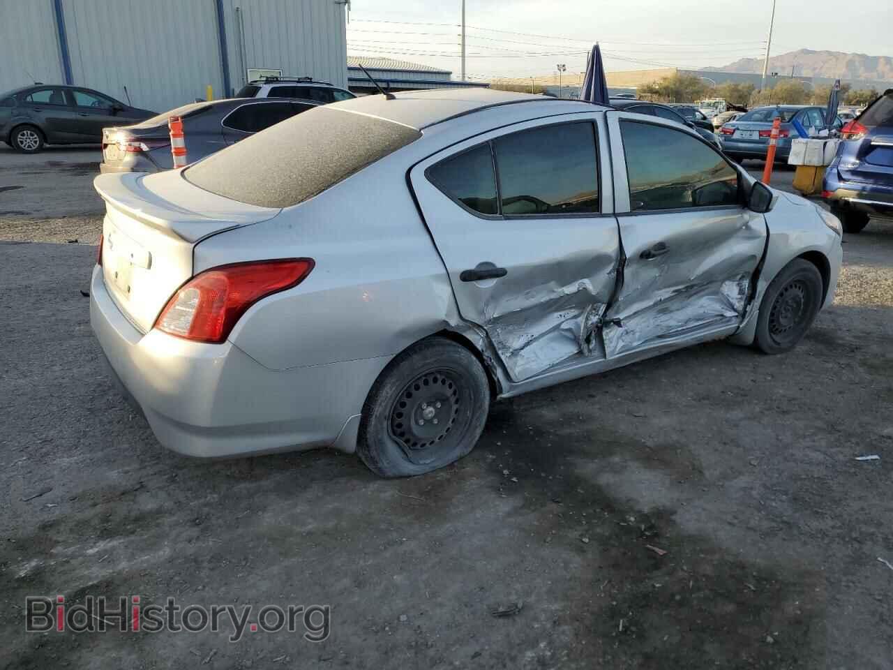 2019 NISSAN VERSA - VIN: 3N1CN7AP3KL816812 - Фото 3