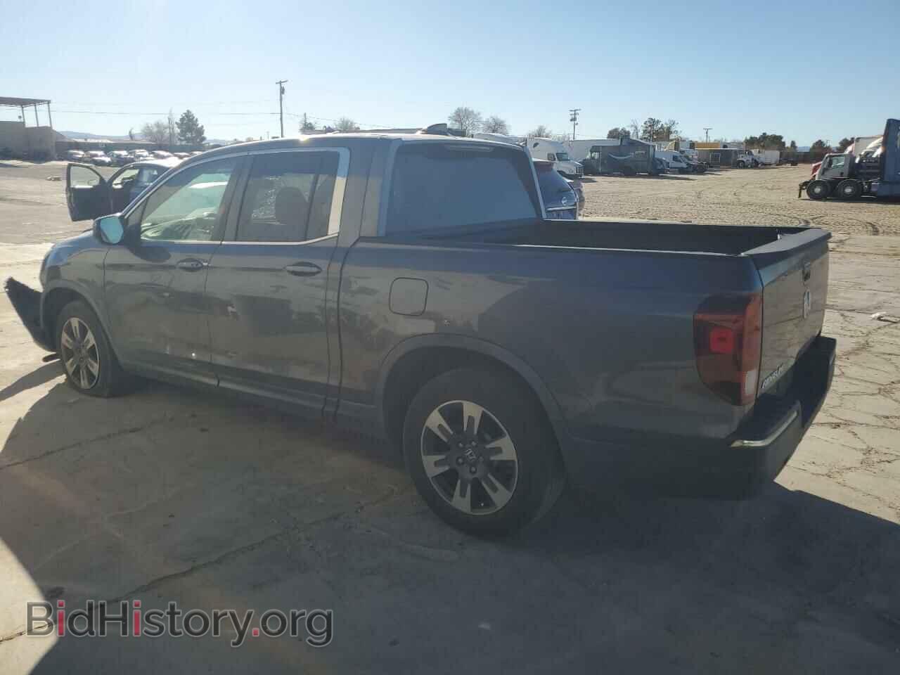 2018 HONDA RIDGELINE - VIN: 5FPYK2F69JB002134 - Фото 2