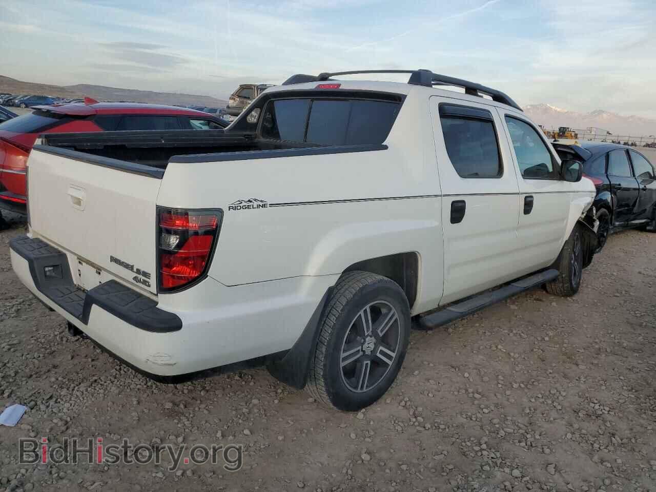 2013 HONDA RIDGELINE - VIN: 5FPYK1F76DB011977 - Фото 3