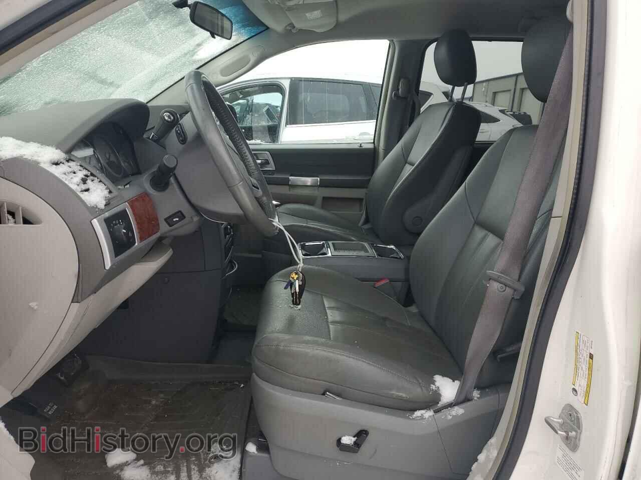 2008 CHRYSLER MINIVAN - VIN: 2A8HR54P98R719108 - Фото 7