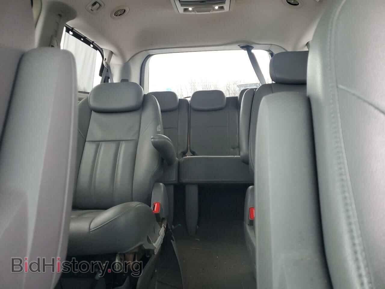 2008 CHRYSLER MINIVAN - VIN: 2A8HR54P98R719108 - Фото 10