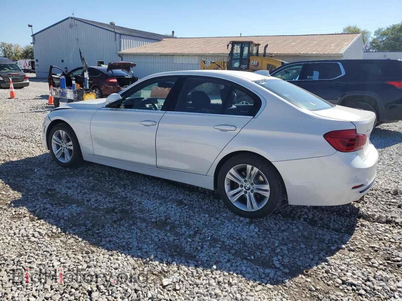 2018 BMW 3 SERIES - VIN: WBA8D9C54JEM32000 - Фото 2