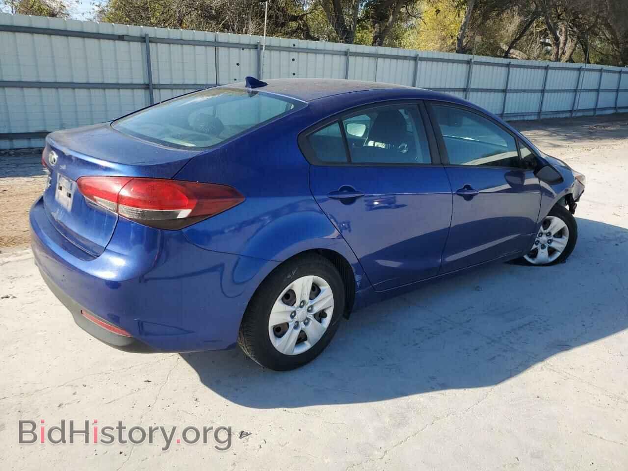 2017 KIA FORTE - VIN: 3KPFK4A70HE080863 - Photo 3