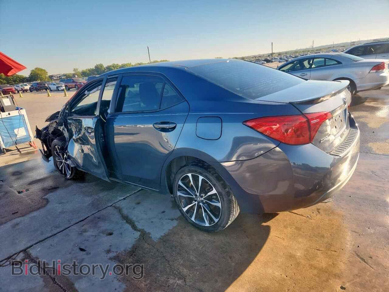 2018 TOYOTA COROLLA - VIN: 5YFBURHE2JP791592 - Фото 2