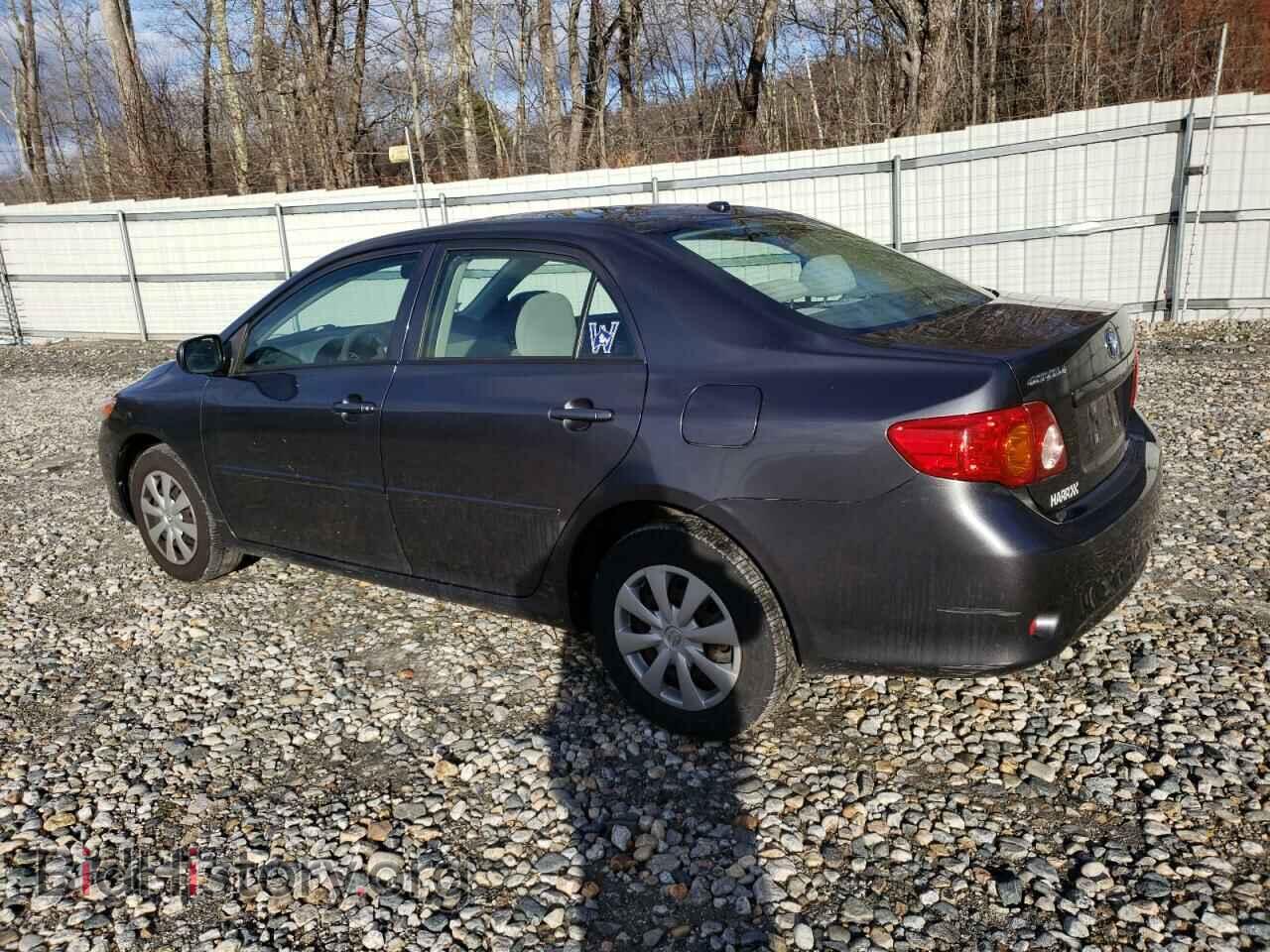 2010 TOYOTA COROLLA - VIN: JTDBU4EE5AJ077242 - Фото 2