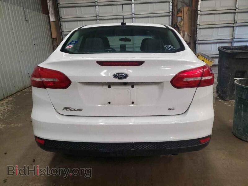2017 Ford FOCUS (VIN 1FADP3F25HL257131) — фото 6 из 12