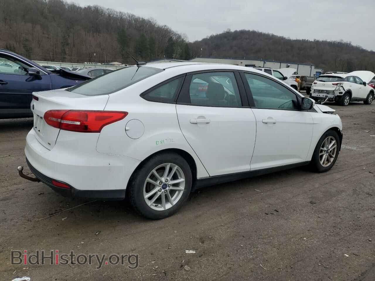 2017 FORD FOCUS - VIN: 1FADP3F2XHL243340 - Фото 3