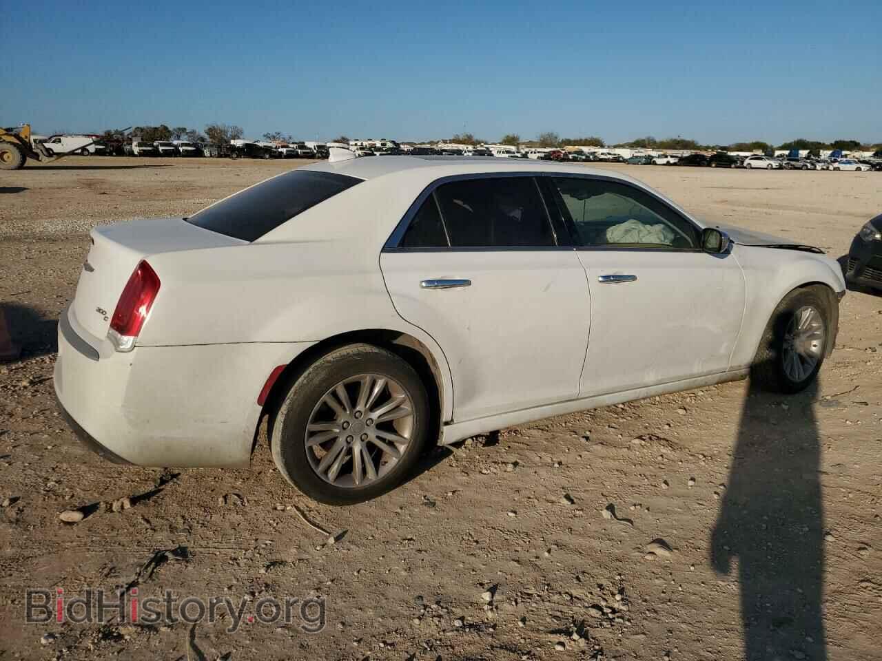 2016 CHRYSLER 300 - VIN: 2C3CCAEG1GH111117 - Фото 3
