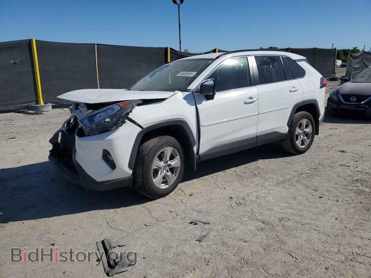 Фотография 2T3P1RFVXMC203046 - TOYOTA RAV4 2021