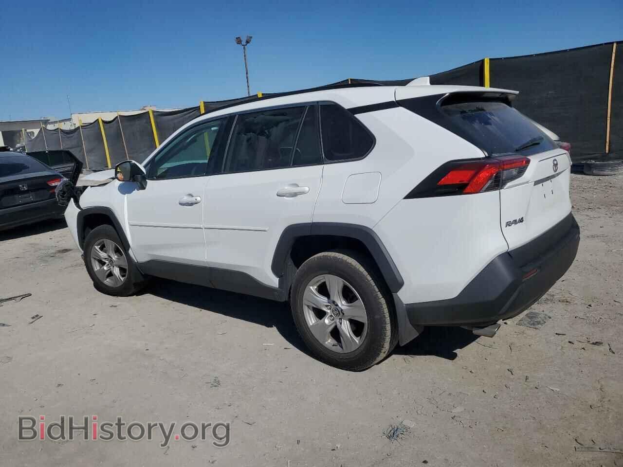 2021 TOYOTA RAV4 - VIN: 2T3P1RFVXMC203046 - Фото 2
